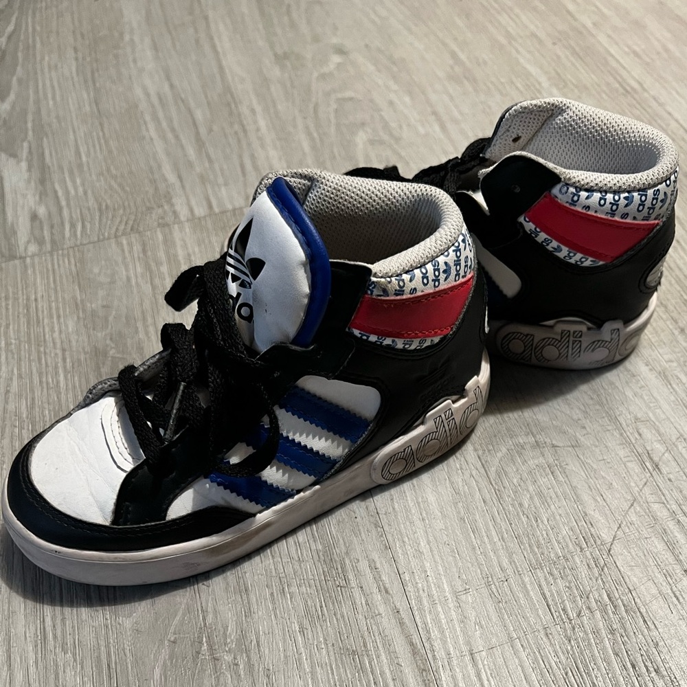 Multicolor boy’s Adidas sneakers